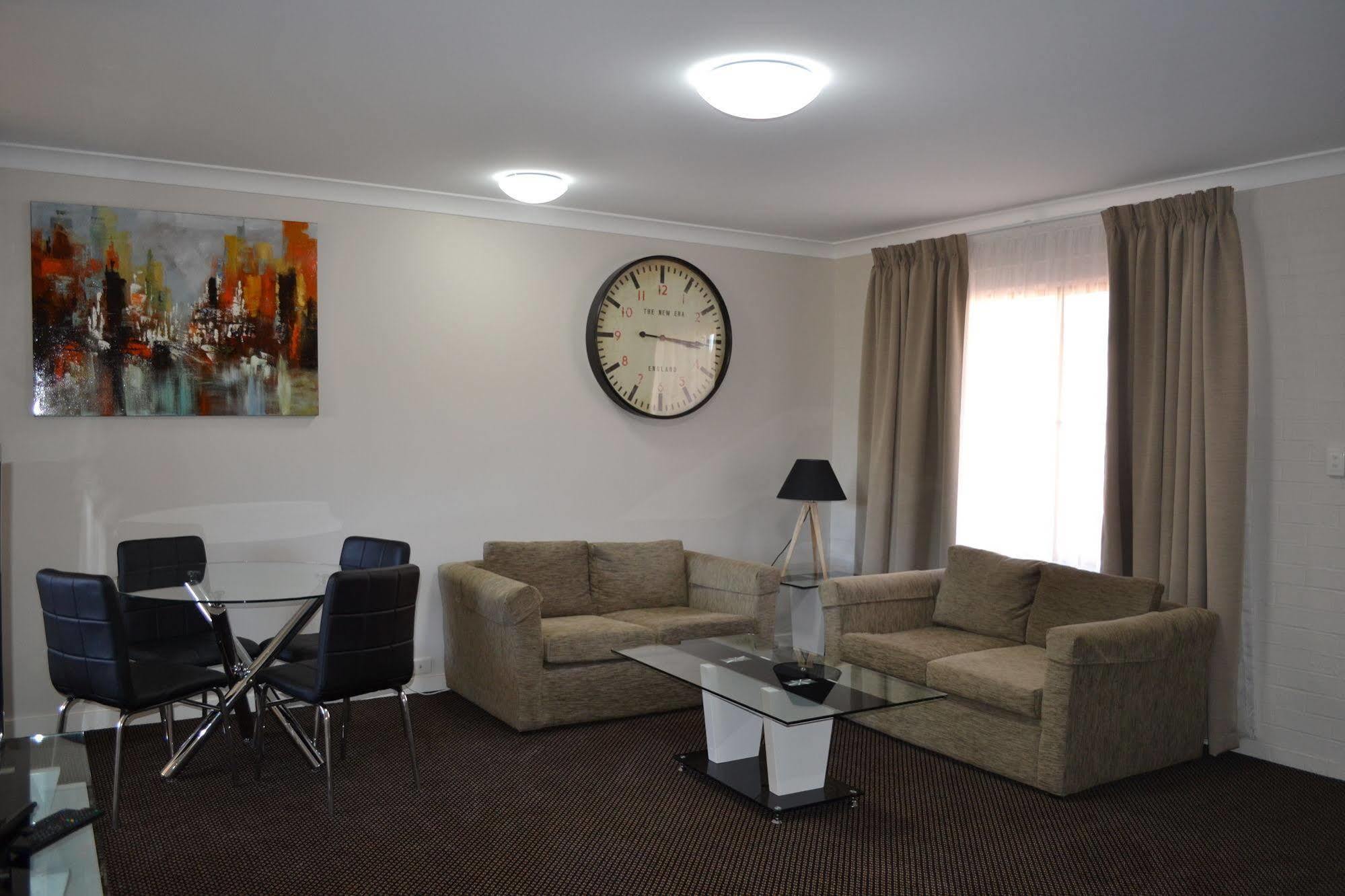 Cattlemans Country Motor Inn & Serviced Apartments Dubbo Buitenkant foto