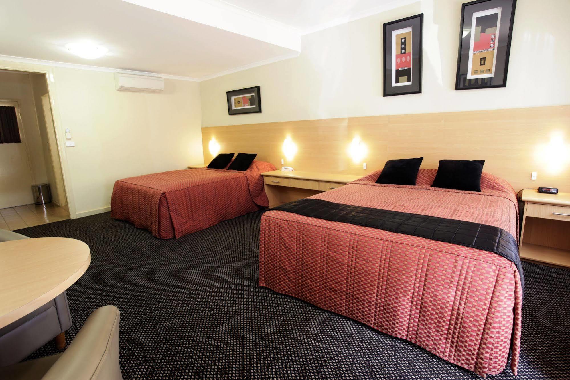 Cattlemans Country Motor Inn & Serviced Apartments Dubbo Buitenkant foto